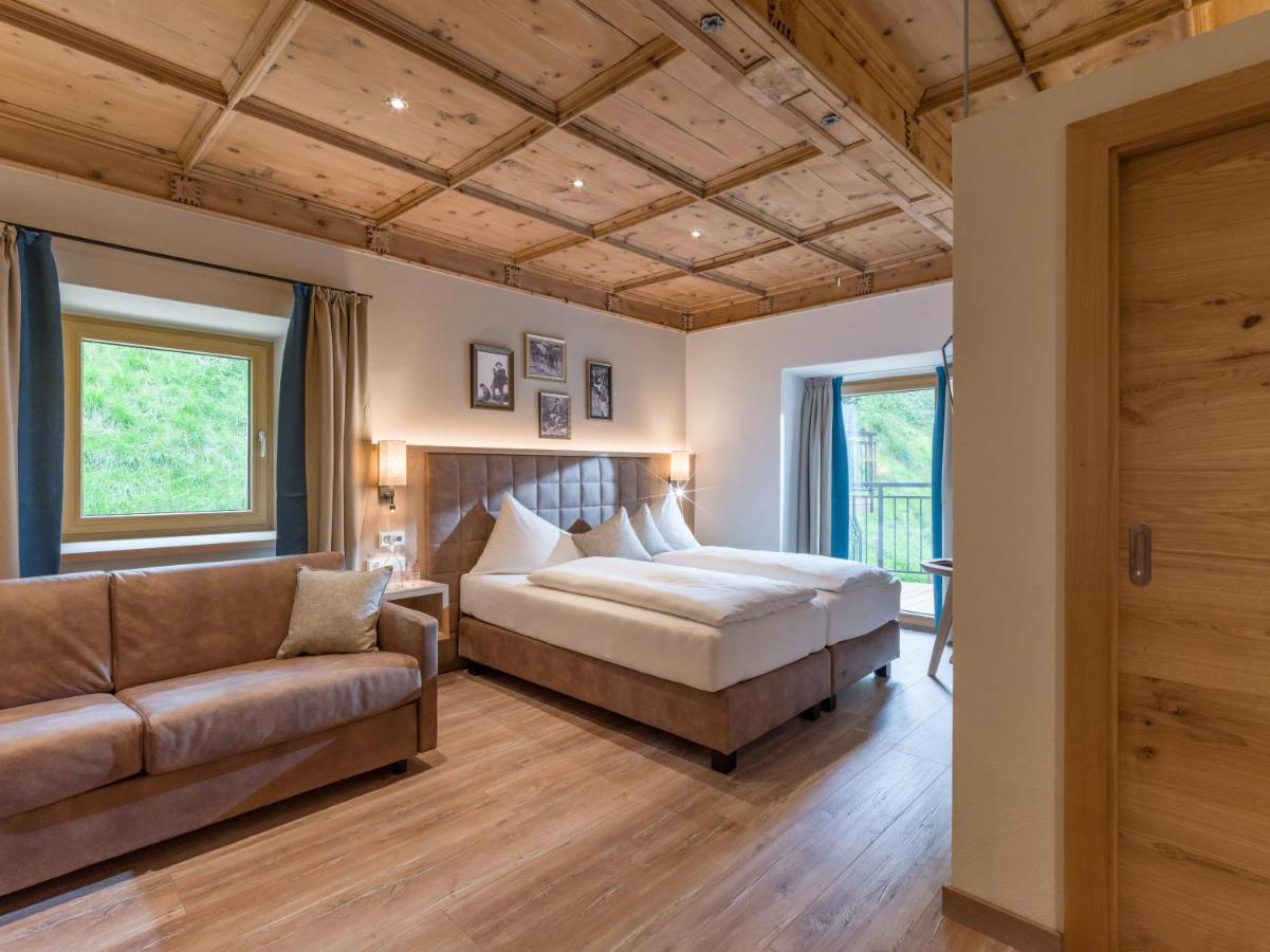 Alpen Glueck Hotel Unterm Rain Garni Кирхберг ин Тирол Екстериор снимка
