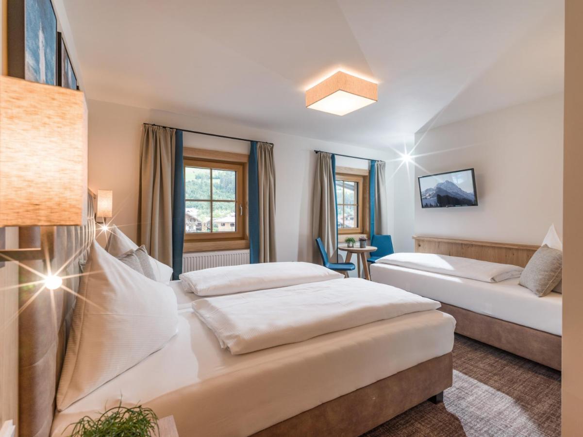 Alpen Glueck Hotel Unterm Rain Garni Кирхберг ин Тирол Екстериор снимка