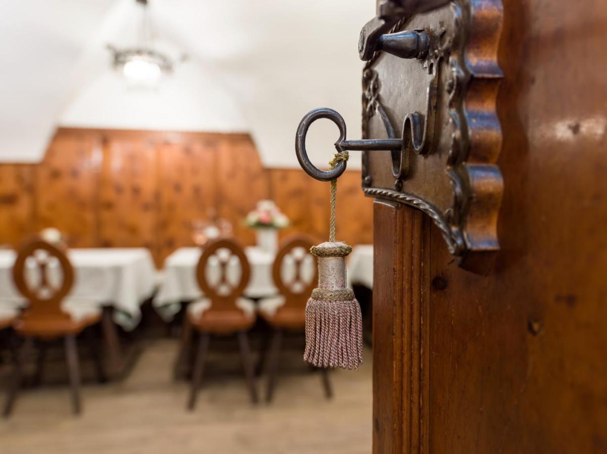 Alpen Glueck Hotel Unterm Rain Garni Кирхберг ин Тирол Екстериор снимка