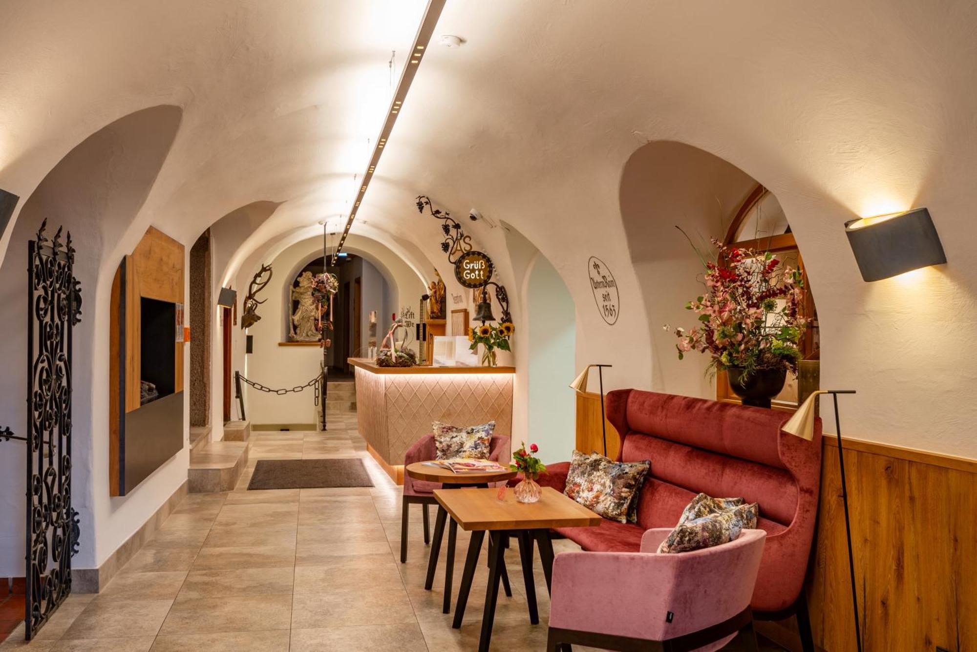 Alpen Glueck Hotel Unterm Rain Garni Кирхберг ин Тирол Екстериор снимка